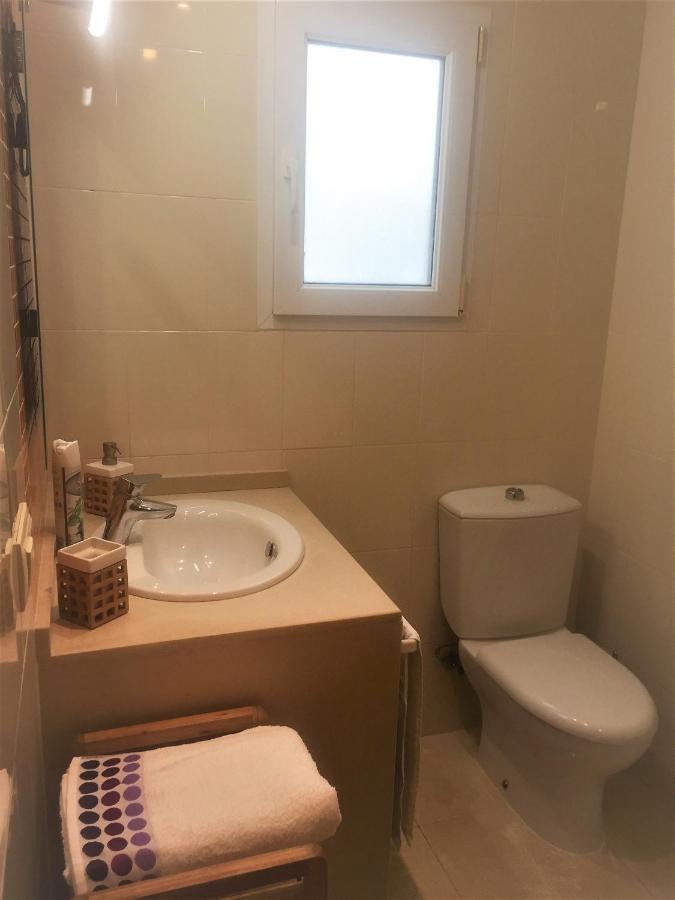 Renovated Apartment Steps Away From The Beach Кулера Екстериор снимка