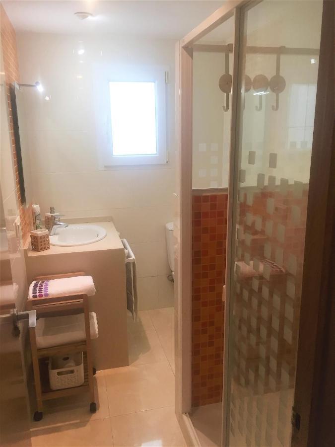 Renovated Apartment Steps Away From The Beach Кулера Екстериор снимка